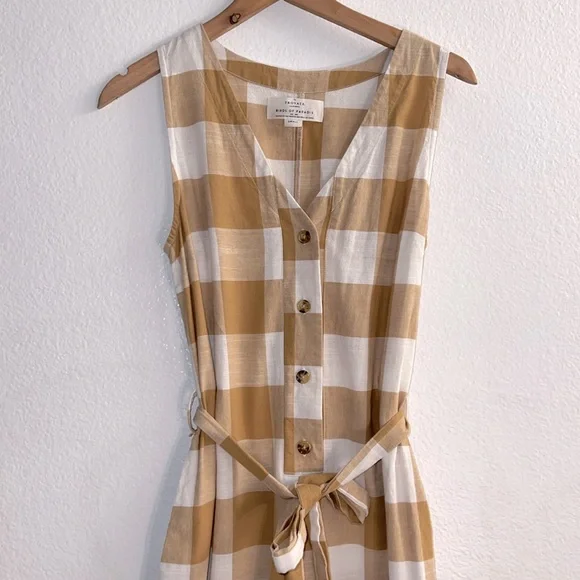 New Trovata Birds of Paradis Tan/White Checkered Jumpsuit Size M